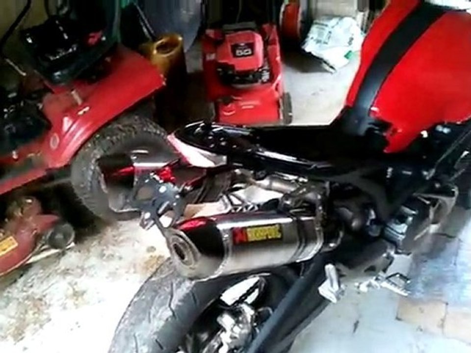 ducati 696+ akra