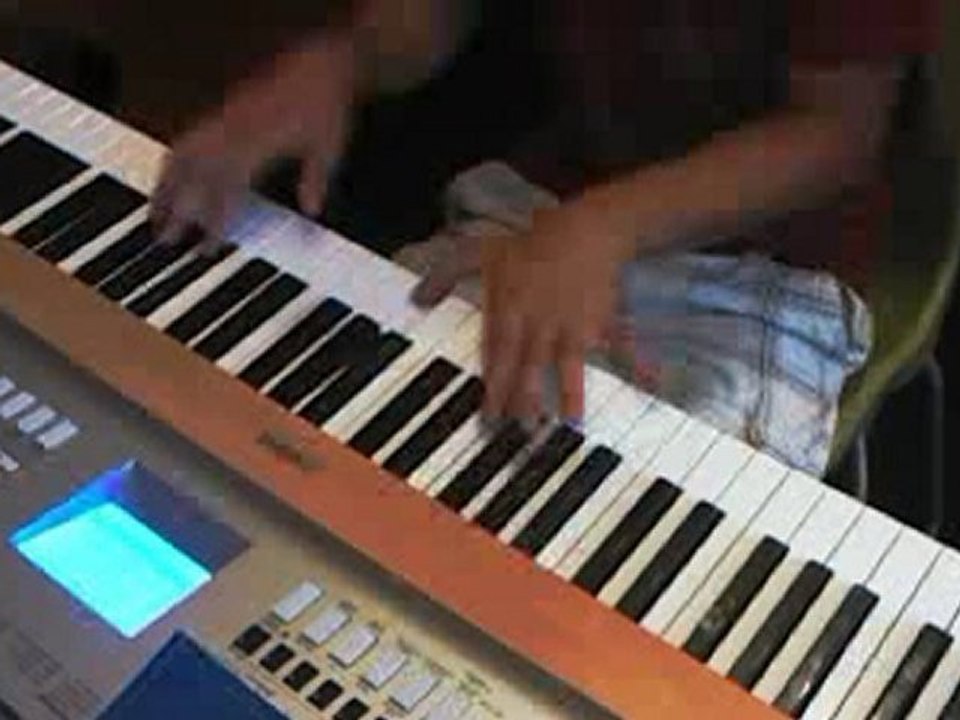 Neyo - closer (piano)