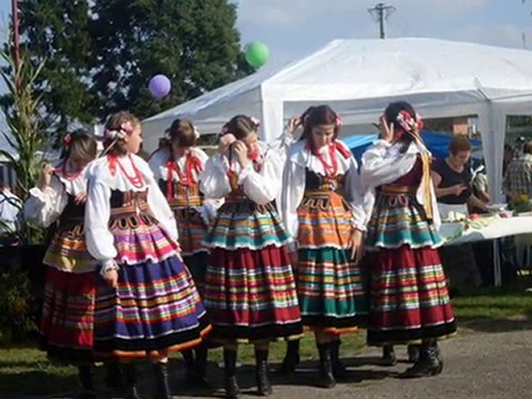 NIKT NIE CHCE ŻYĆ BEZ MIŁOŚCI