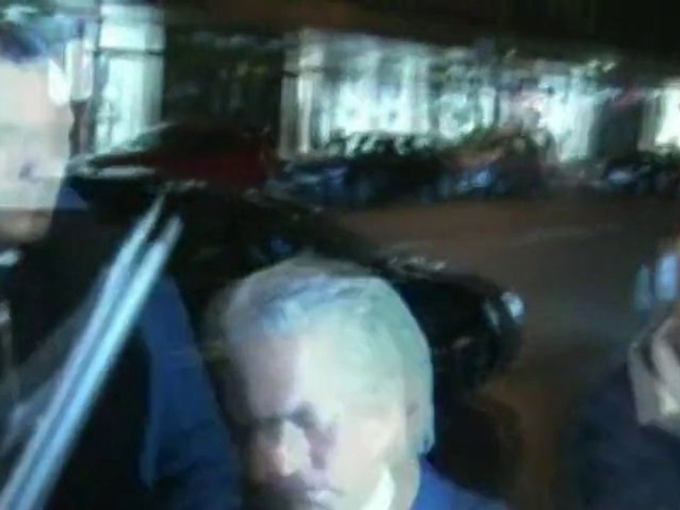 SNTV - Exklusiv: Douglas sieht gut aus