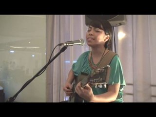 JK sings at Novotel Hong Kong NathanRoad - Girl From Ipanema
