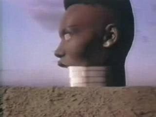 Grace Jones en Citroën CX 25 GTI Turbo2