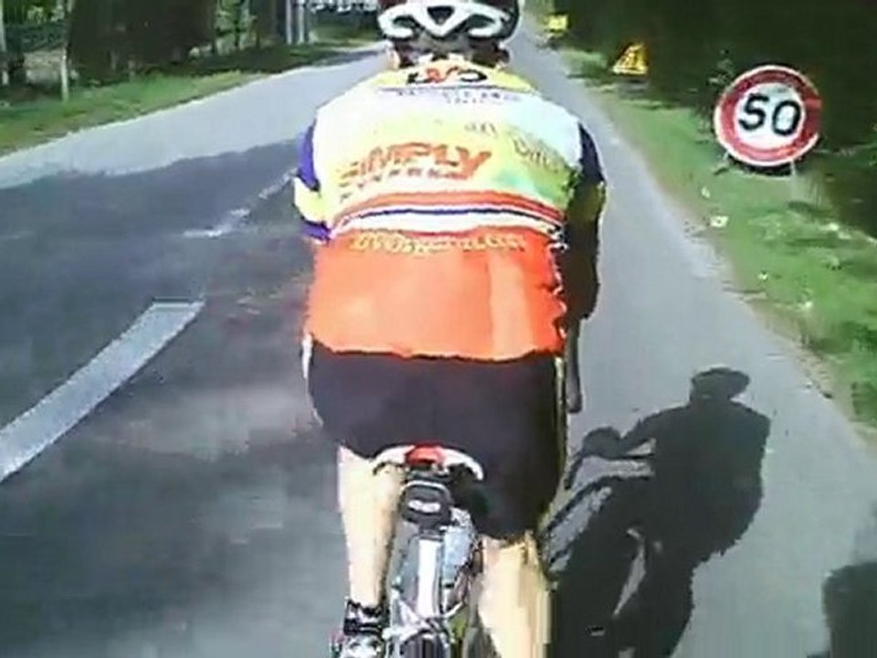 2010 - Sortie Amicale du 09/10/2010 - Sur la route des Bréviaires. Dans la roue de Jean-Louis, puis celle de Patrick