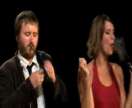 teaser Au milieu de ce trouble, arrêtons nous...