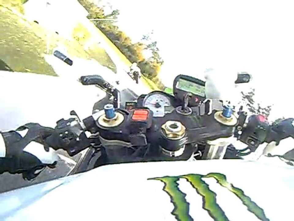 chenevières 600 gsxr 2001 10/10/10 1.52.42