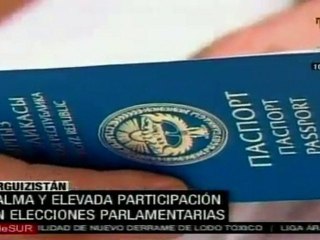 En calma, transcurren elecciones parlamentarias en Kirguizistán