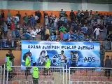 AdanaDemirspor taraftarından taşlı bıcaklı saldırı