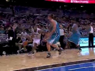 Rashard Lewis goes 5 for 5 behind the arc and 9 for 11 from