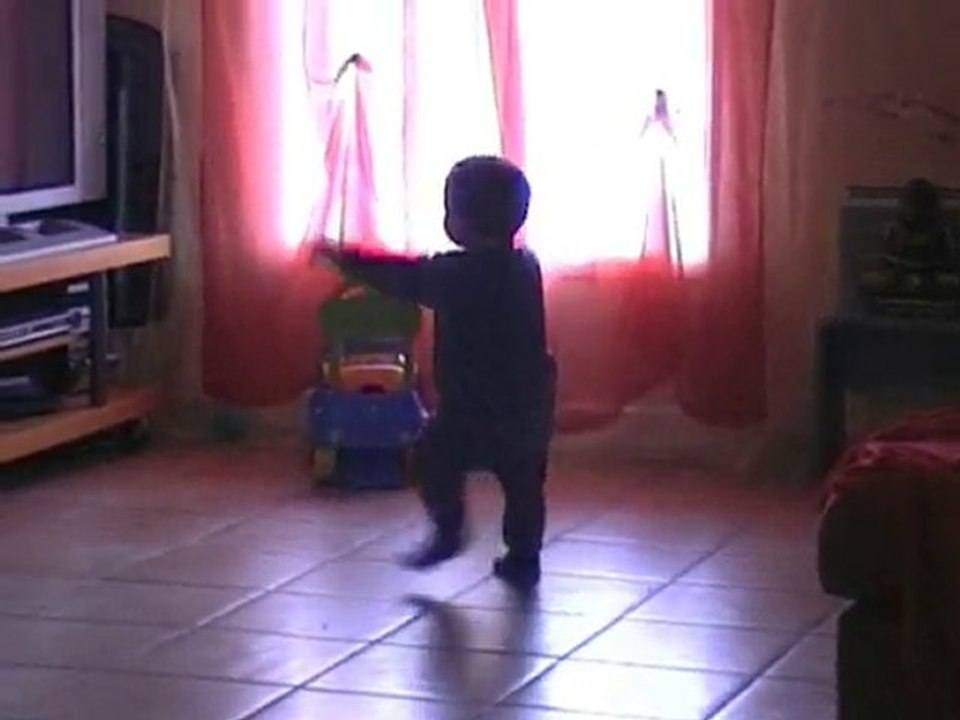 Ewan 1 an