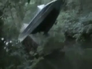 Sport da fiume: il salto col motoscafo