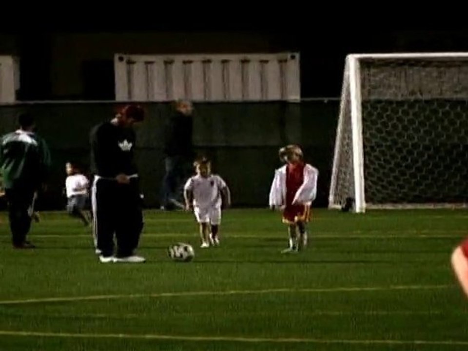 SNTV - Exklusiv: Beckham hat Spaß