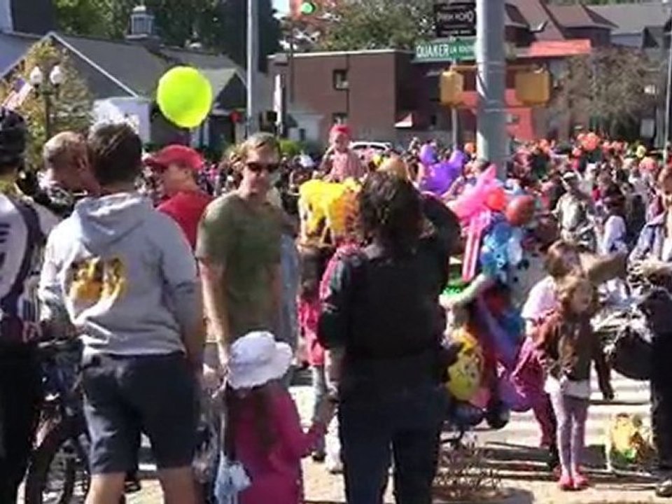 Annual Park Road Parade Attracts Thousands