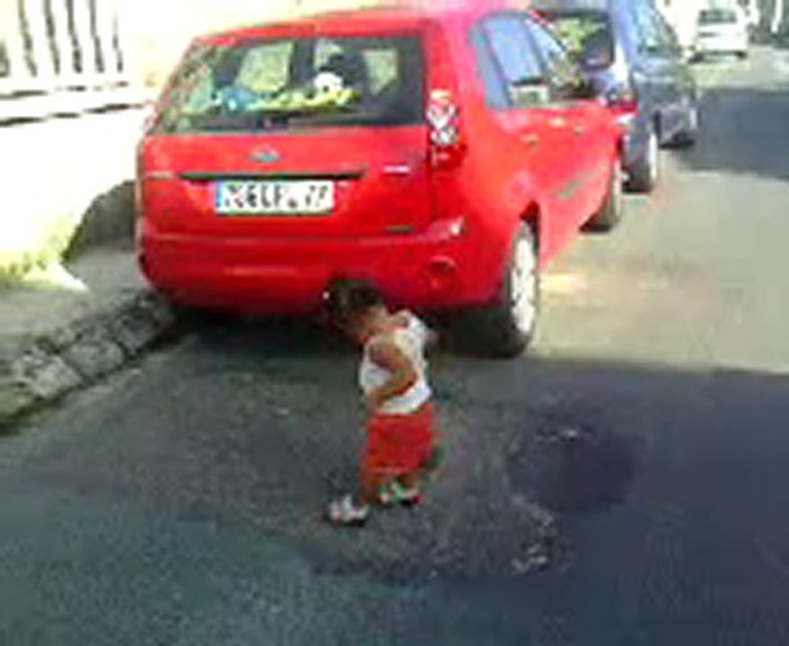 9 octobre elle y 'court'