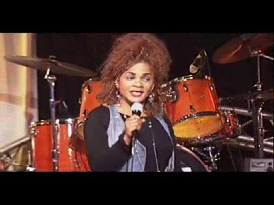 La poetesse Nathy Ebriet interview lalocal TV departement 93