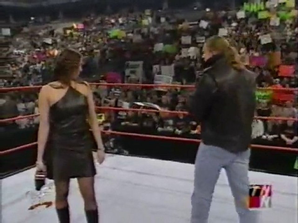 WWE Raw - 1-15-2001_2