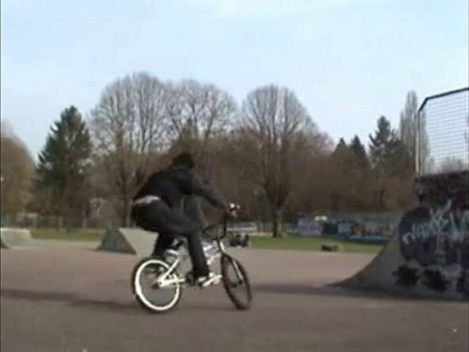 Florent Bechet (Best of) BMx Peace and Ride