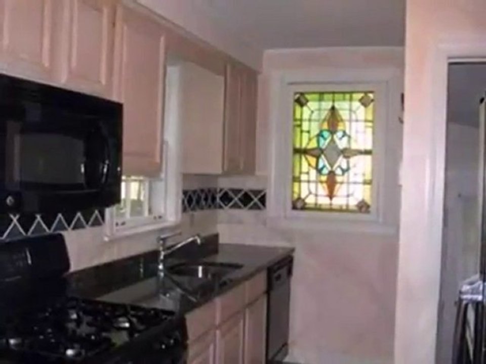 Homes for Sale - 104 Algonquin Rd - Clarendon Hills, IL 6051