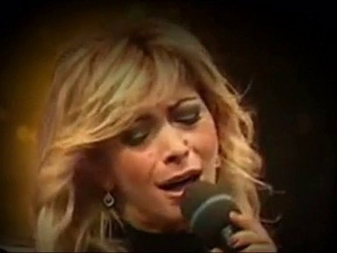 Elif Güreşçi - Ömrümüzün son saati Çalmadan gel ne olur.HD