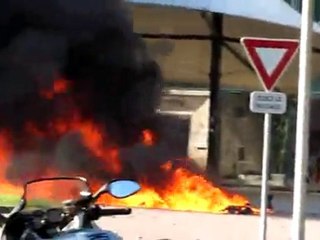 Manif devant le MEDEF de Caen