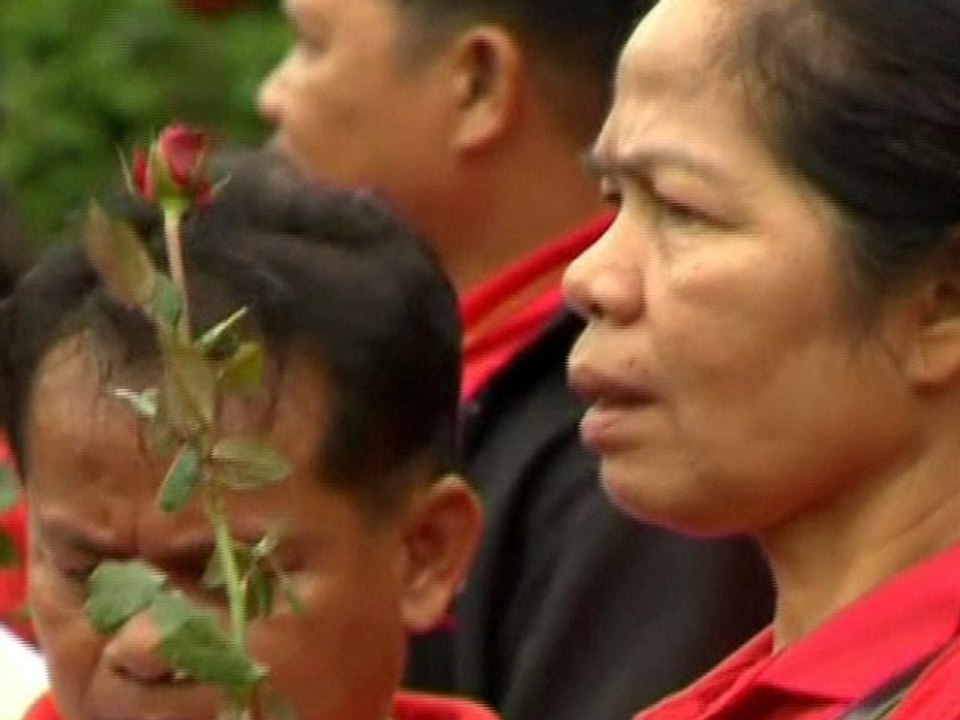Thai Red Shirts Vow to Continue Protesting