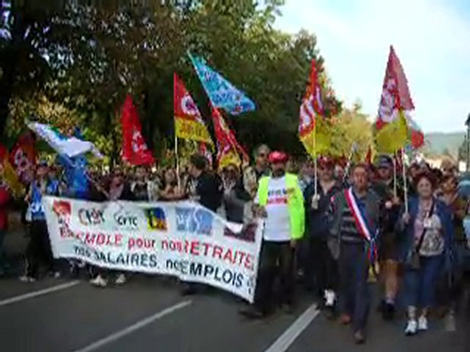 Manifestation Lons 12 octobre 2010 tête de manif