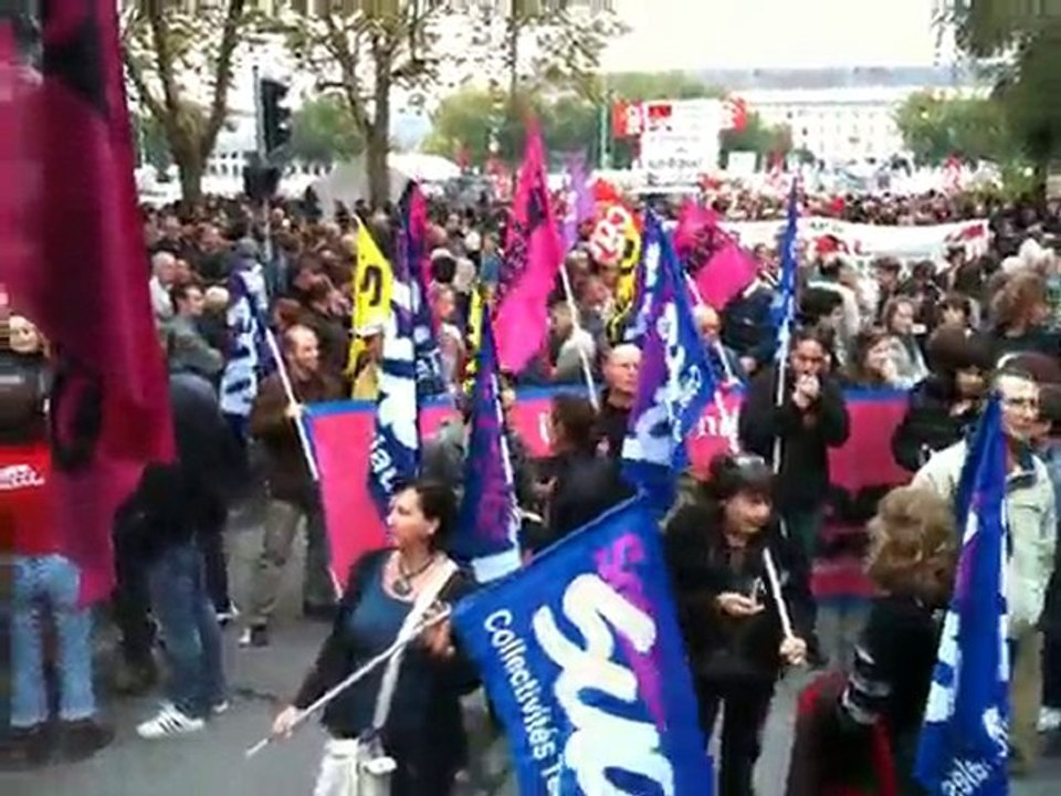 Manif du 12 Octobre 2010 /Solidaires 64 Pau