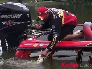 How To Catch Summertime Bass with Kevin VanDam