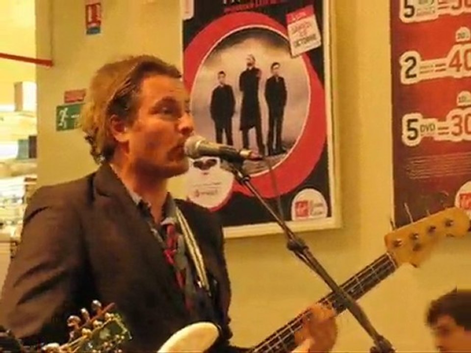 FICTION PLANE SHOW CASE VIRGIN MEGASTORE STRASBOURG