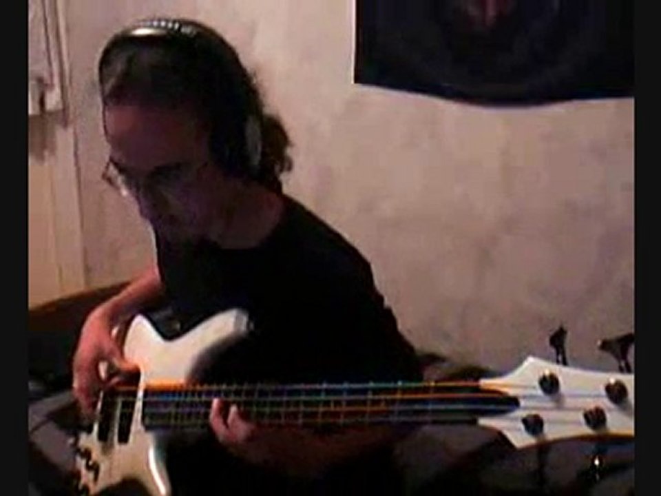 Red Hot Chili peppers Bass Cover - can't stop