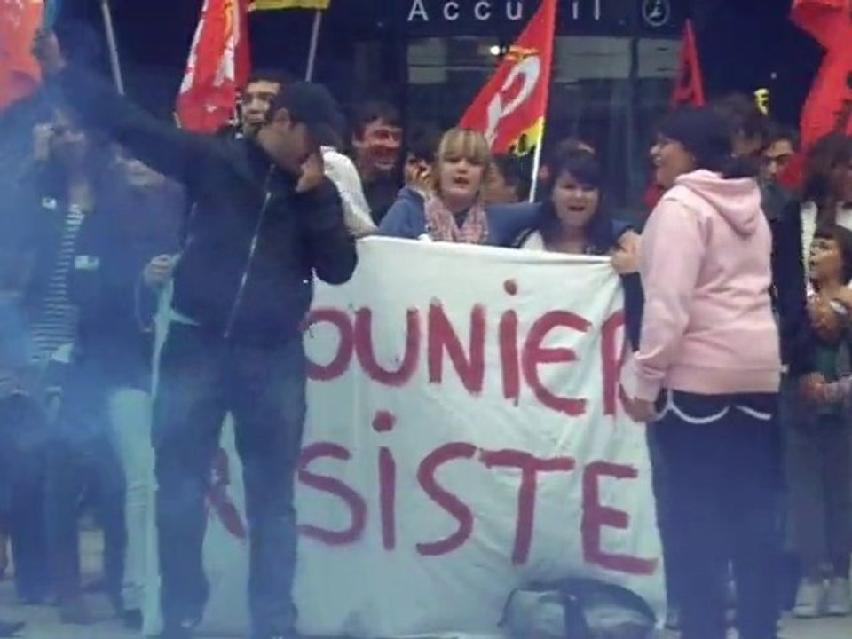 Le lycée Mounier au rectorat le 13 octobre 2010