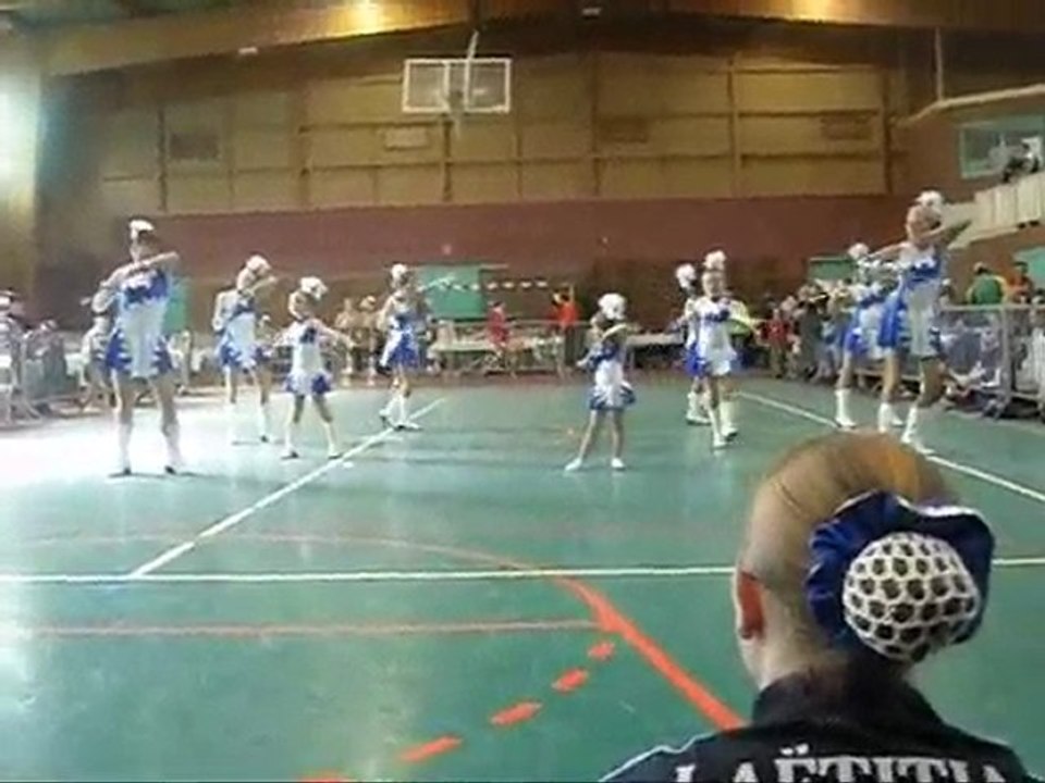 des morceaux de la chorée des petites d'adeline