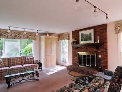 Homes for Sale - 2345 Indian Ridge - Glenview, IL 60026 - Pa