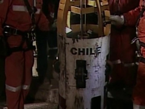 Chilean president celebrates 33 miners' rescue