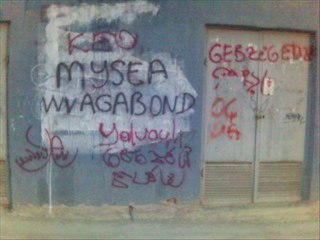 EMRAH  farzetki ben bir yalanım