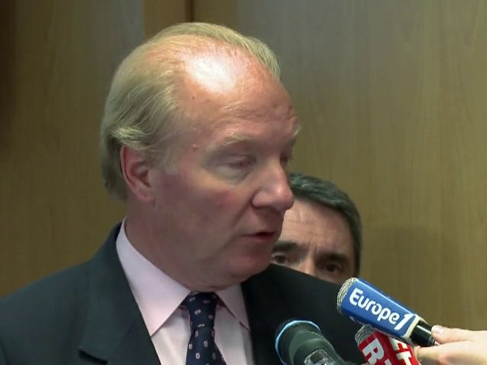 Hortefeux s'adresse aux parents des jeunes manifestants