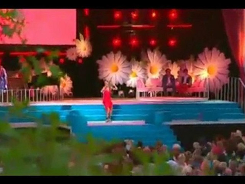 Caroline af Ugglas - Vill kunna säga förlat