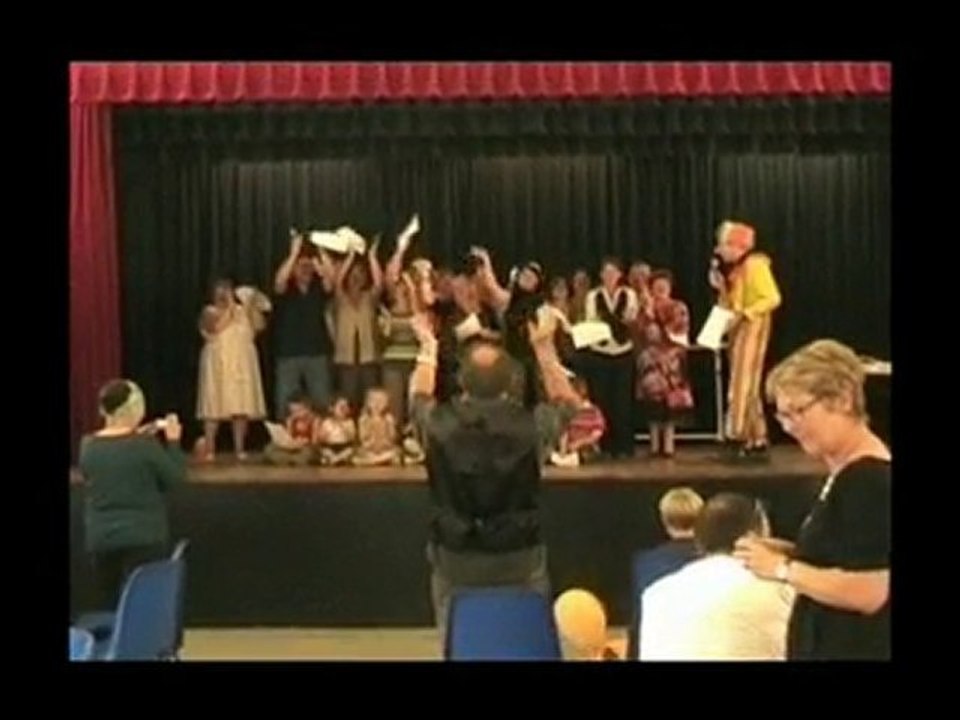 Anniversaire Patrick - Petit bonhomme en mousse