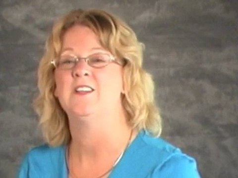 tech support, desktop computer, Mac, PC, Modern Inconvenienc