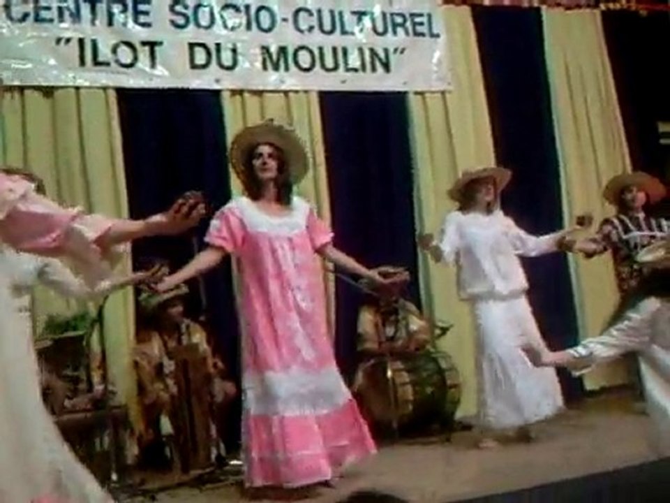 Spectaclede danse tahitienne, fête du monde 2010 Saverne