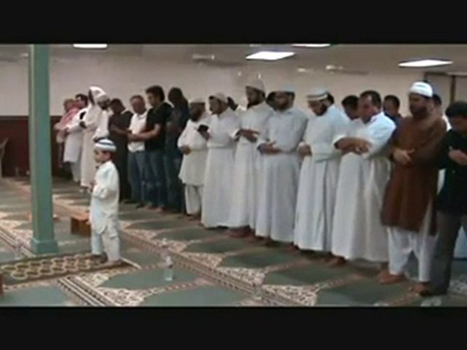 Muhteşem Kıraati İle Küçük İmam - Çok  güzel  okuyor..