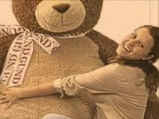 Karine et Rebecca : Moi je dors avec nounours