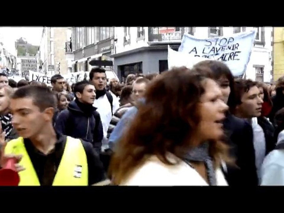 Contre la réforme des retraites : 450 lycéens d...