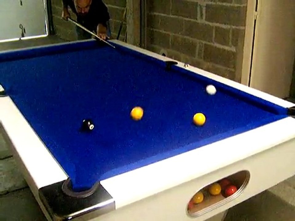 Rétro et coulé dans une partie standard de 8 pool
