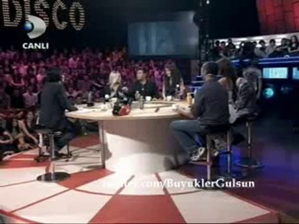 Saba Tümer Okan Bayülgen Kingo Disco'da Vibratör Gafı