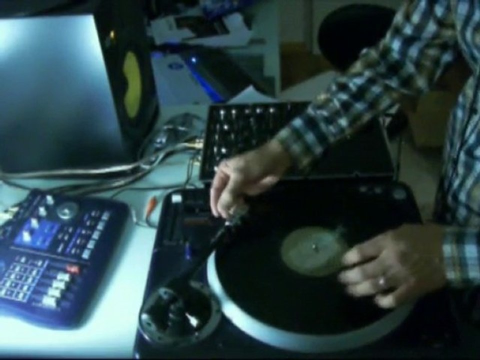 Scratchdj.de Video Battle vol. 4   Freestyle by Cell