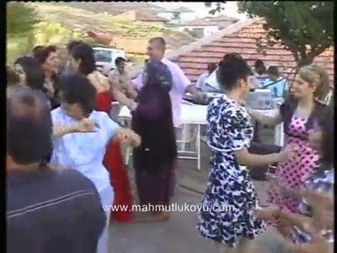 10 Serdar & Pinar Demir Dügün - halay ve ankara havasi
