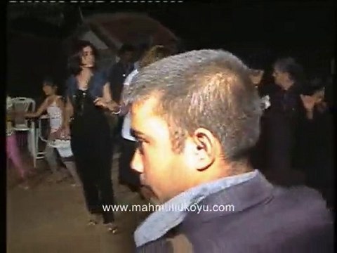 16 Serdar & Pinar Demir Dügün - agirlama ve halay