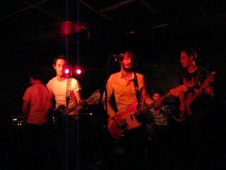 Girls. Les Waterllillies