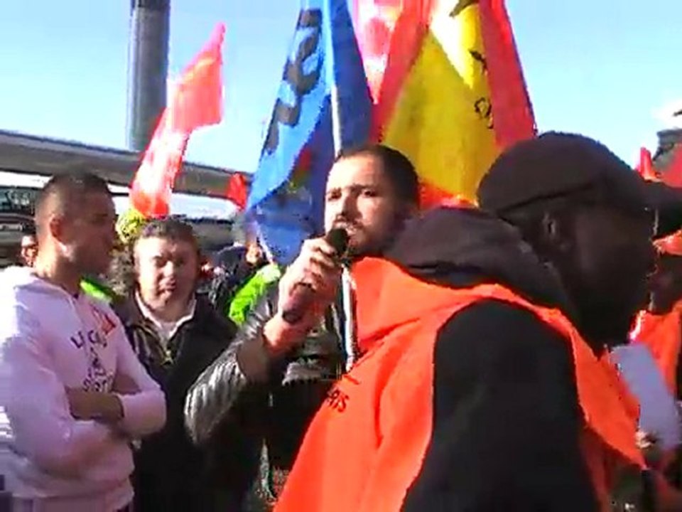 Mohamed prise de parole manif roissy