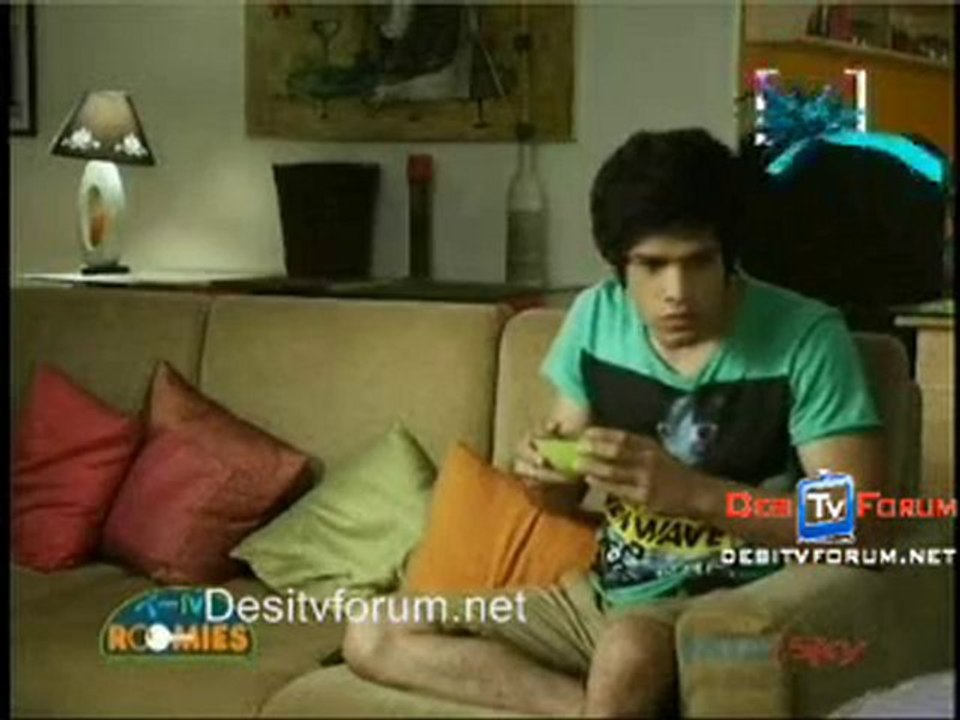 [V] Roomies  - 16th October 2010 - pt6